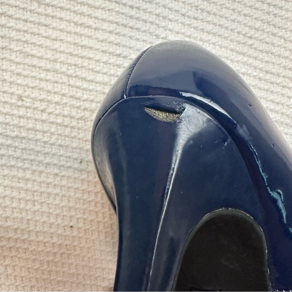 Comfort Plus by Predictions Navy Heels size 8 - Picture 7 of 7